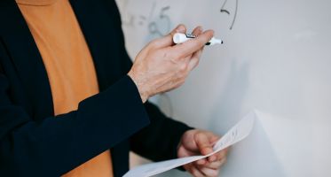 Indukcijas gada atbalsts jaunajiem pedagogiem pēc skolotāja kvalifikācijas iegūšanas